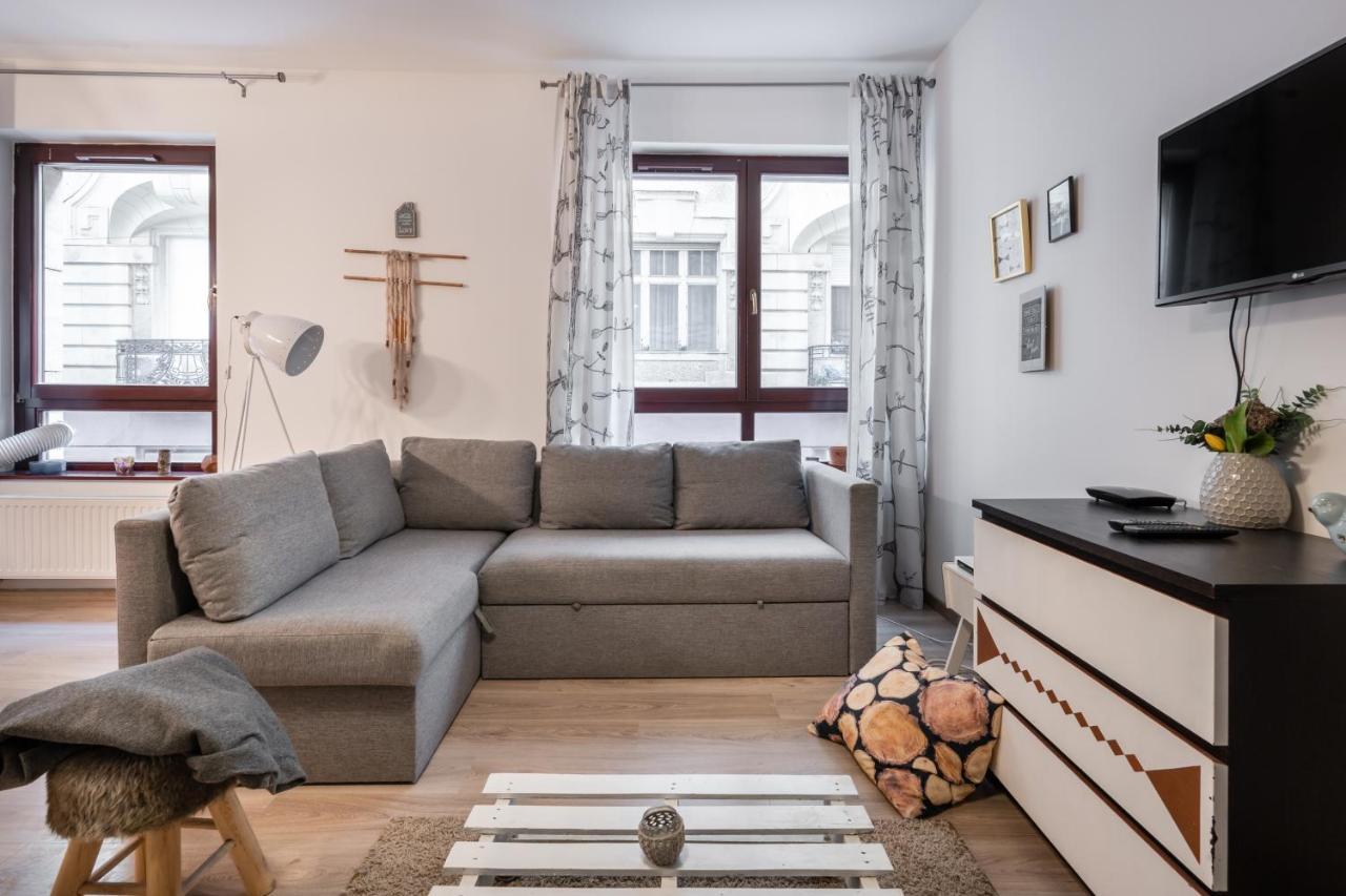 King Care With A/c Apartment